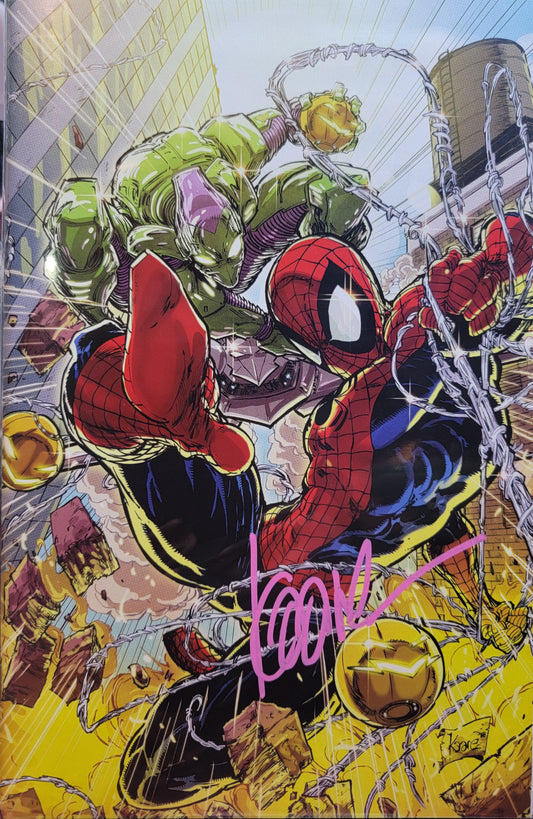 Ultimate Spider-Man #1 (SET) Trade not Signed / Virgin Signed in PINK by Kaare Andrews